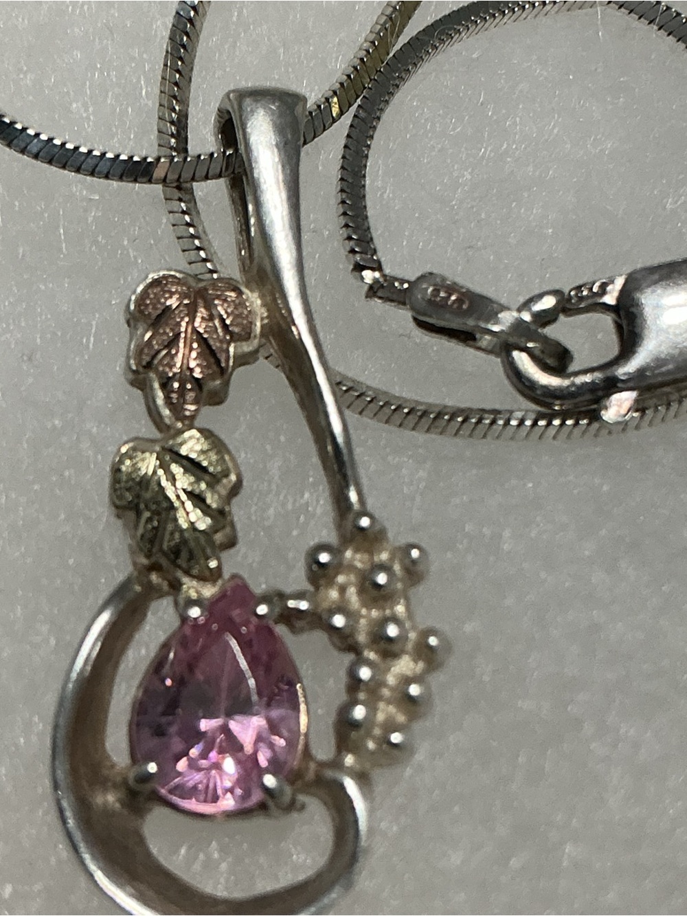 BLACK HILLS GOLD 925 Pink Stone Sterling Necklce